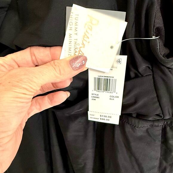 NWT Raisins Curve Trendy Plus Size Lucia Twist-Front Swimdress in black Size 22 - Picture 5 of 8